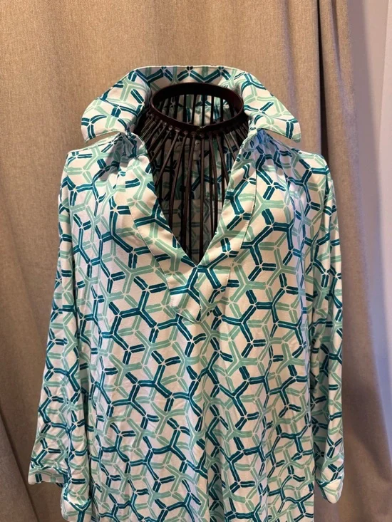 Foxcroft - Geometric V-Neck - Tunic Dress Cover Up - Teal, White, Navy - Large - Picture 3 of 15